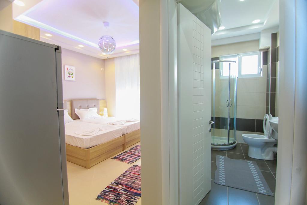 Blue Sea Apartments Sarande Exterior photo